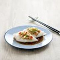 F11 Steamed Flounder with Minced Garlic and Chilli 师傅蒸鲽鱼*