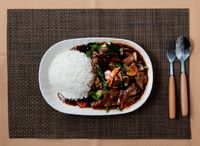 210. Black Pepper Beef with Plain Rice