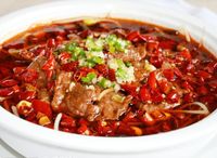Sliced Beef in Hot Chilli Oil 水煮牛
