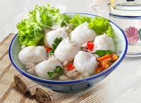 S11. Teochew Fishball Soup 潮州鱼圆 (汤)