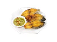 E1. Thai Style Fried Mackerel Fish 泰式马交鱼