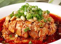 2001. Steamed Chicken in Spicy Sauce 川味口水鸡