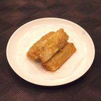 Deep-fried Crispy Prawn Roll with Banana