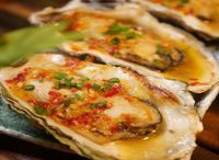 Grilled Oysters (3 Pcs)(Spicy)碳烤生蚝(3粒)（辣）