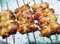 Grilled Enoki Mushroom With Bacon(2pcs) 培根金针菇(2串)