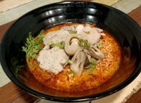 Pork Tomyum Soup w Rice/Noodle
