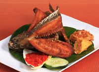 Ikan Goreng Penyet Town