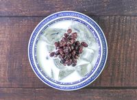79. Coconut milk with Clear Jelly +Red Bean 椰汁水晶+ 红豆