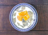 84. Milk with Clear Jelly + Mango 牛奶水晶 + 芒果