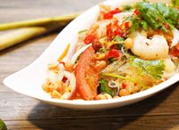 Glass Noodles Salad with Seafood