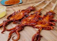 Grilled Squid W/Spicy Sause 爆炸鱿鱼