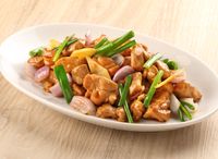 Diced Chicken with Ginger & Spring Onion 姜葱鸡丁