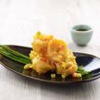 F7 Crisp-fried Crystal Prawns Tossed with Salted Egg Yolk 咸蛋虾球*