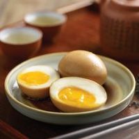 D4 Long Jing Tea Lava Egg 龙井茶溏心蛋 (1pc)
