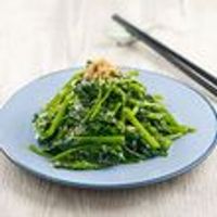 F19 Stir-fried Spinach with Garlic 蒜茸炒波菜*