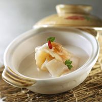 Double-boiled Shark's Bone Cartilage Soup with Dried Scallop, Fish Maw and Bamboo Pith (Per Person)