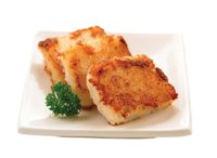 Fried Carrot Cakes 腊味萝卜糕