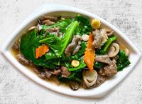 Stir-fried Baby Kailan with Beef