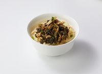 37. Noodle with Salted Vegetable Bamboo Shoots & Sliced Pork 梅菜笋丝肉丝面