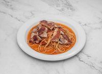 Spaghetti with Chicken in Homemade Tomato Sauce