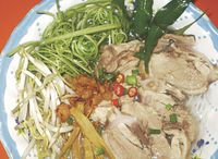 Bún Măng Vịt (Duck & Bamboo Shoot Rice Noodle Soup)