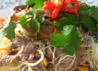 Bún Gạo Xào Bò (Stir-Fried Beef Rice Noodle)