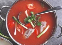 Pork's Bone Soup with Tomato & Potato