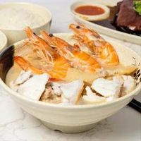 A4. Grouper Seafood Soup / 招牌石斑⻥汤